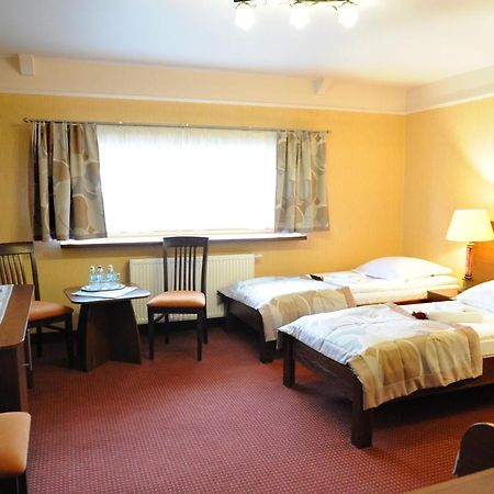 Hotel Czardasz Koziegłowy Esterno foto