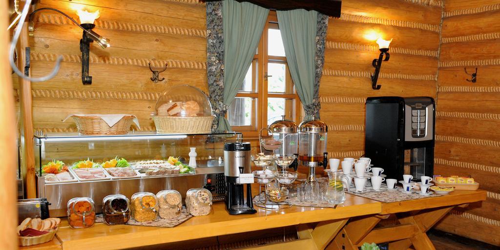 Hotel Czardasz Koziegłowy Esterno foto